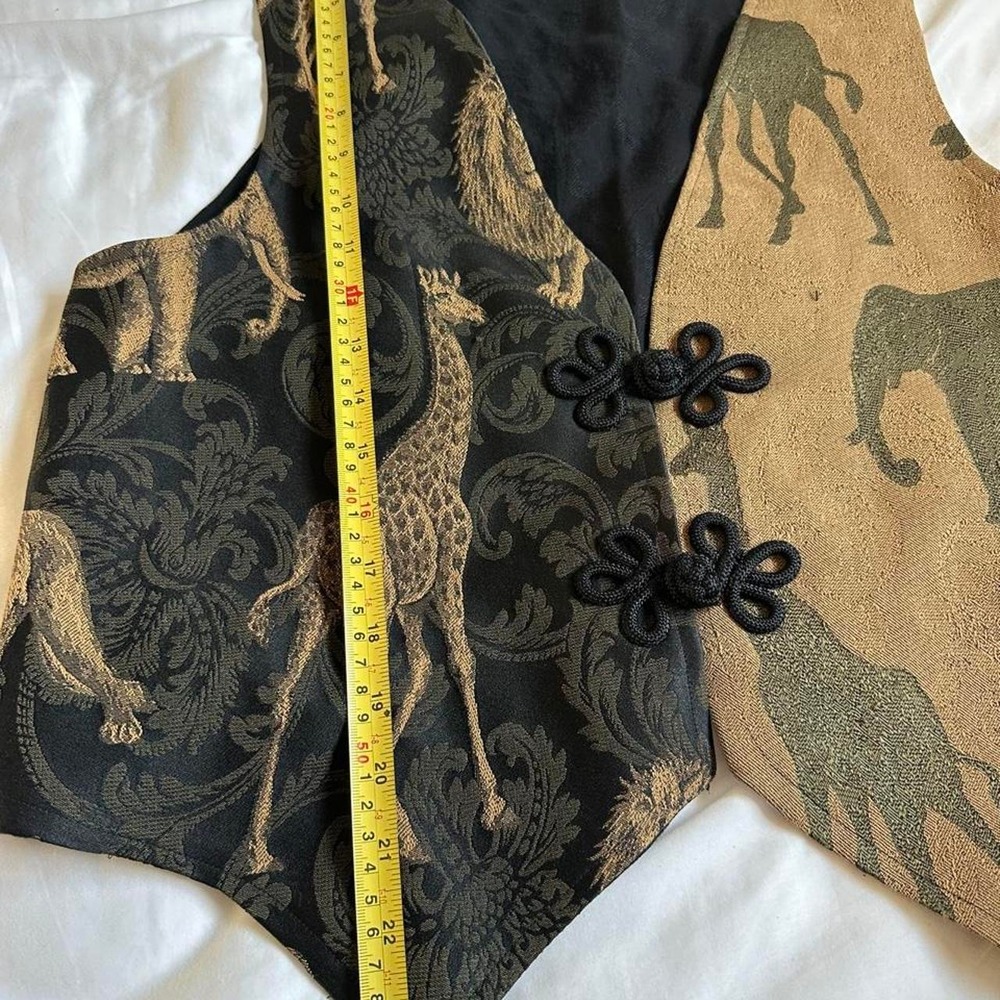 Vintage 90s Safari Animal Tapestry Vest Frog Closures Giraffe Elephant - Picture 5 of 5